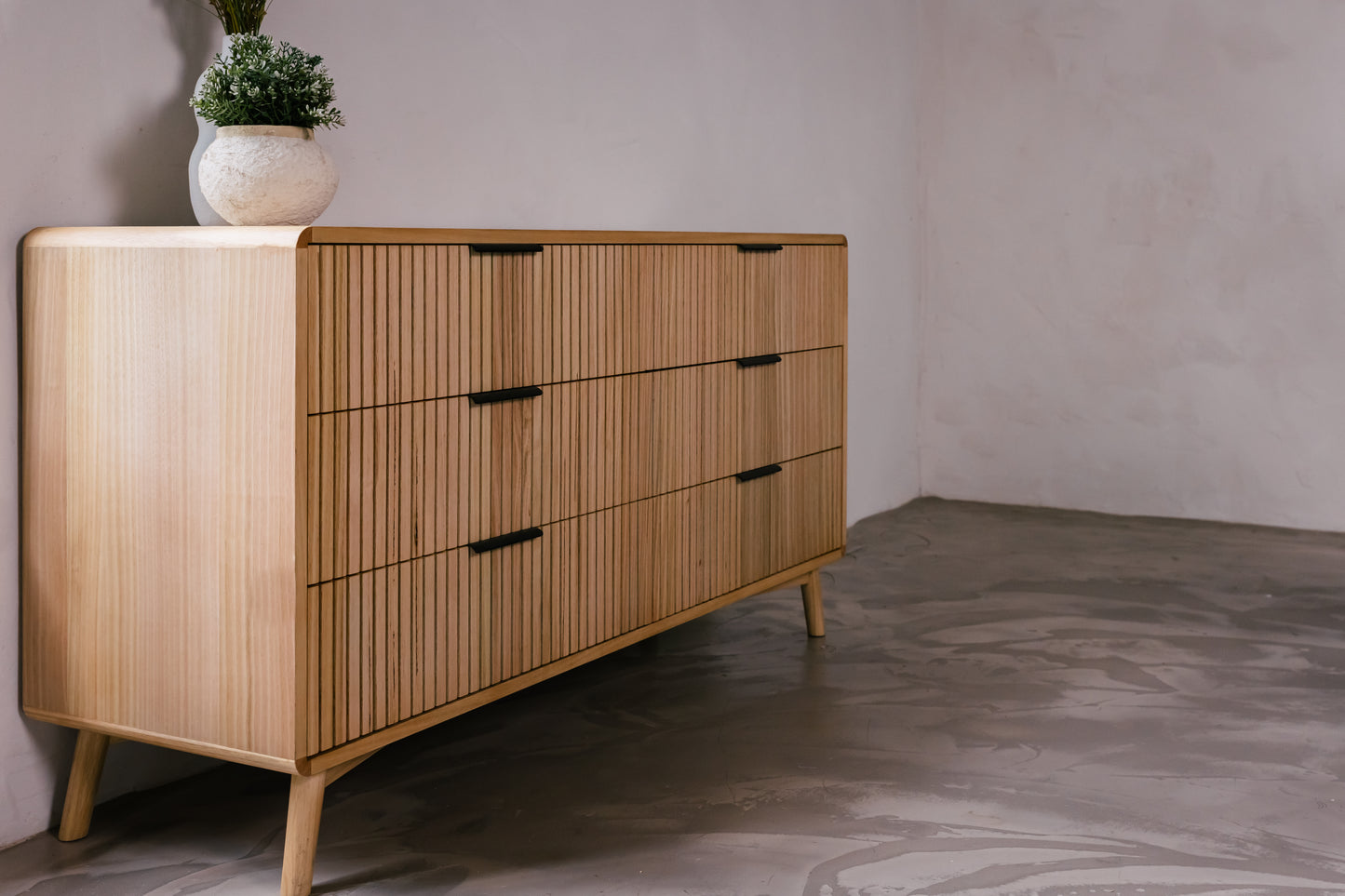 Eriksen Natural Dresser