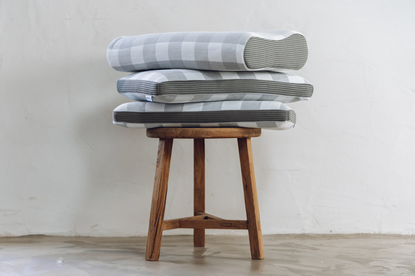 Sanctuary Bamboo Charcoal Pillow Low