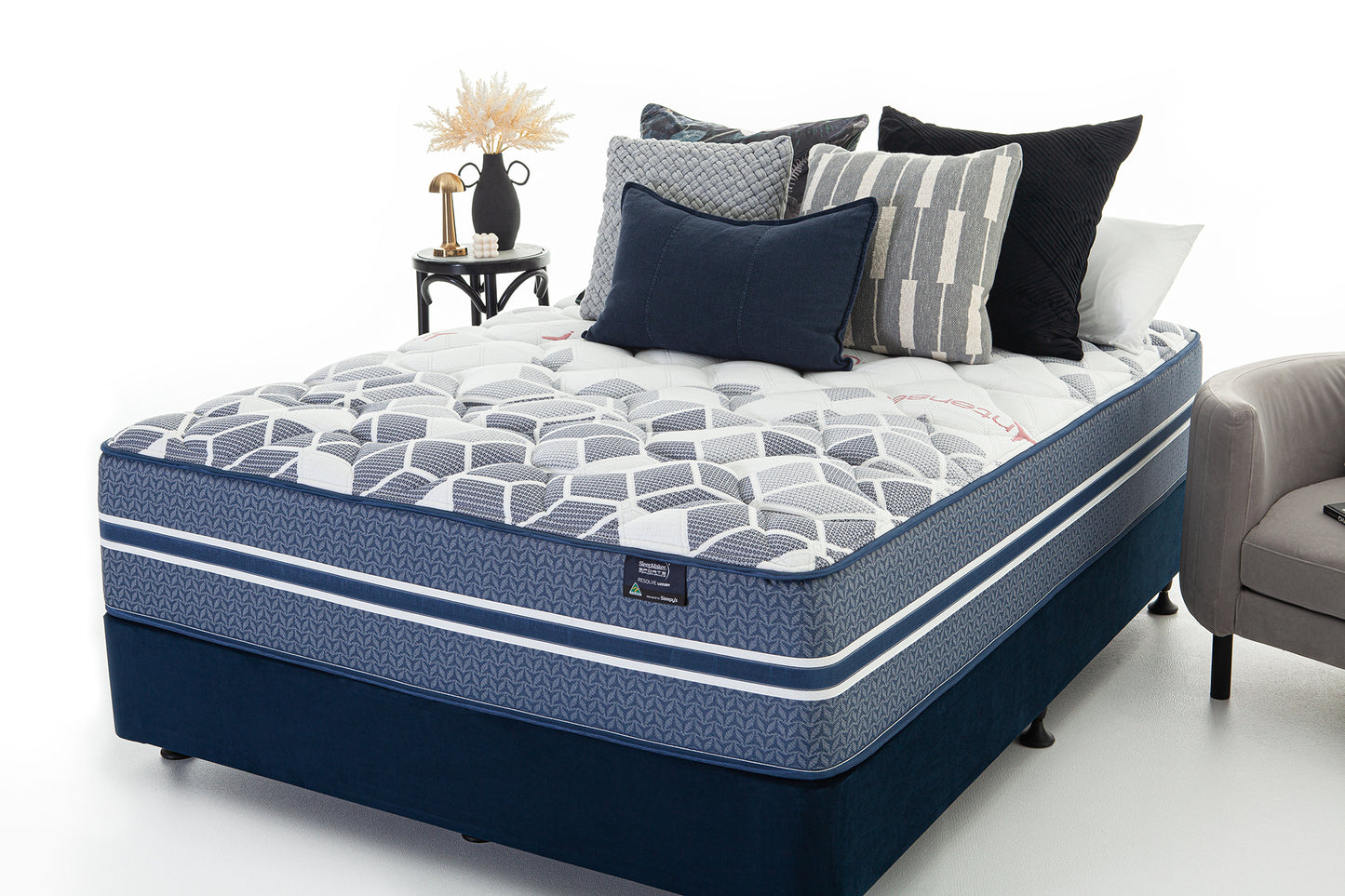 Sports Performance Resolve Mattress & iPerform 2000 Adjustable Base - Queen Bundle Deal