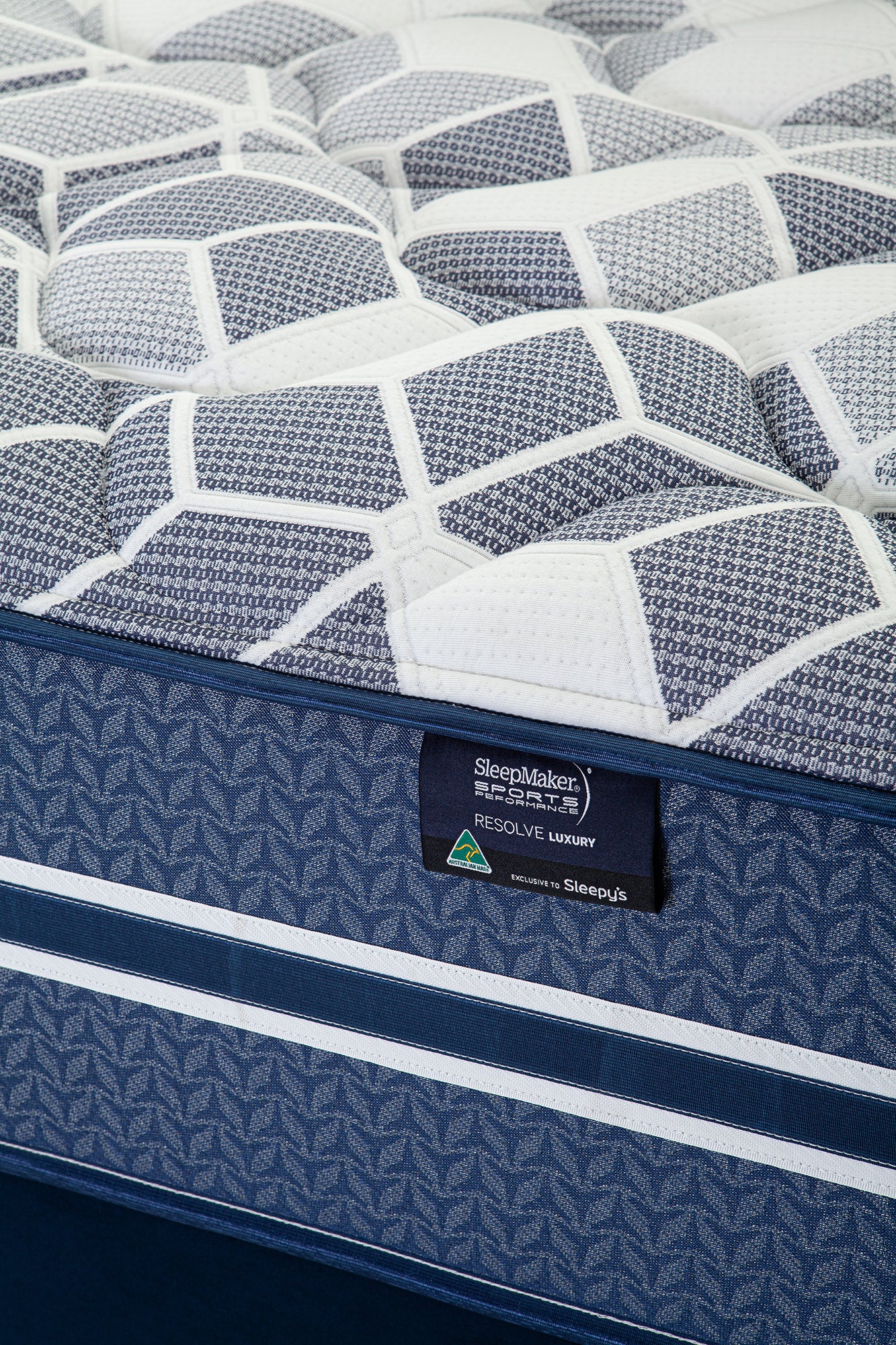 Sports Performance Resolve Mattress & iPerform 2000 Adjustable Base - Queen Bundle Deal
