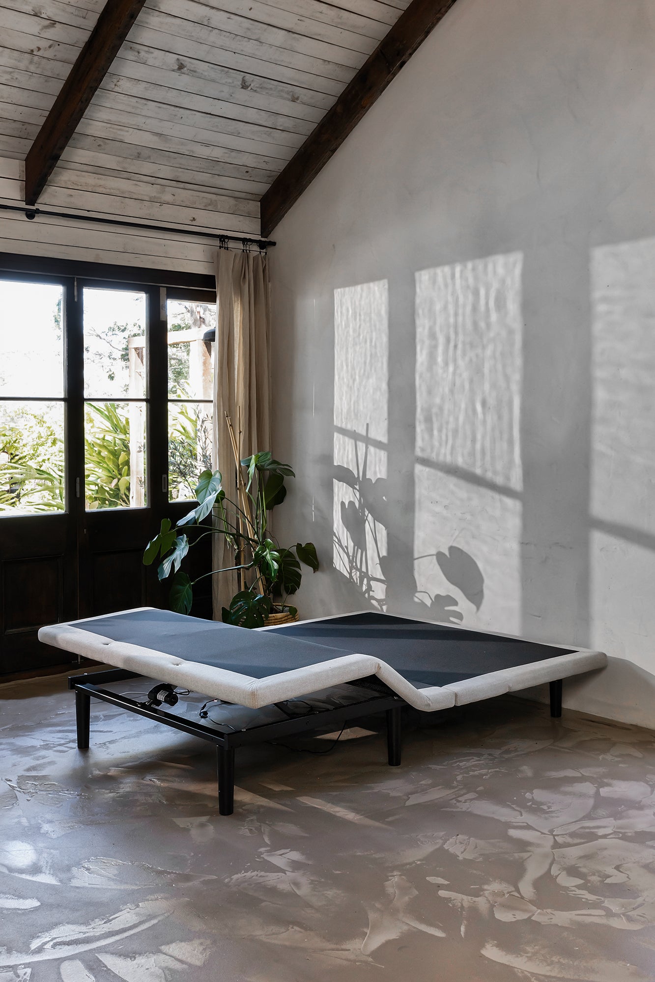 ACA Valour Mattress & iPerform 2000 Adjustable Base - Queen Bundle Deal
